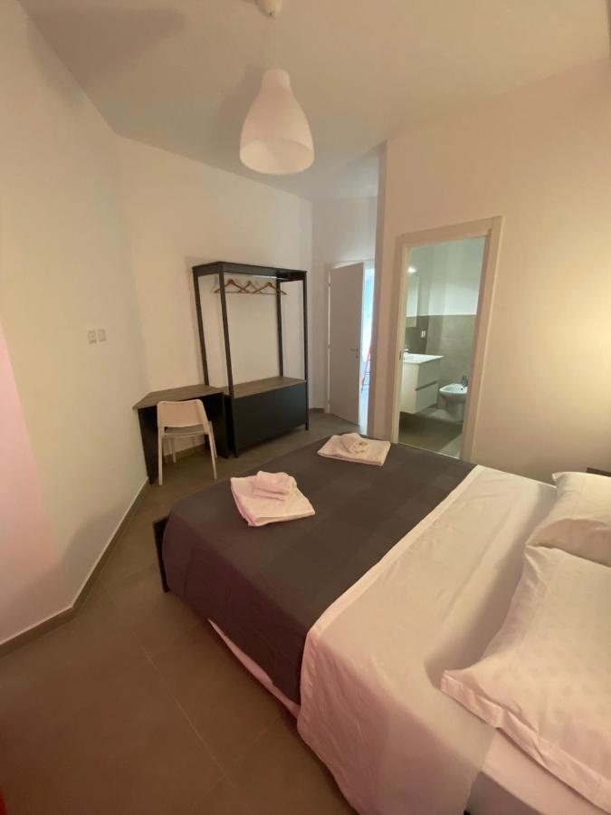 Aeroporto Katane Rooms Catánia Buitenkant foto