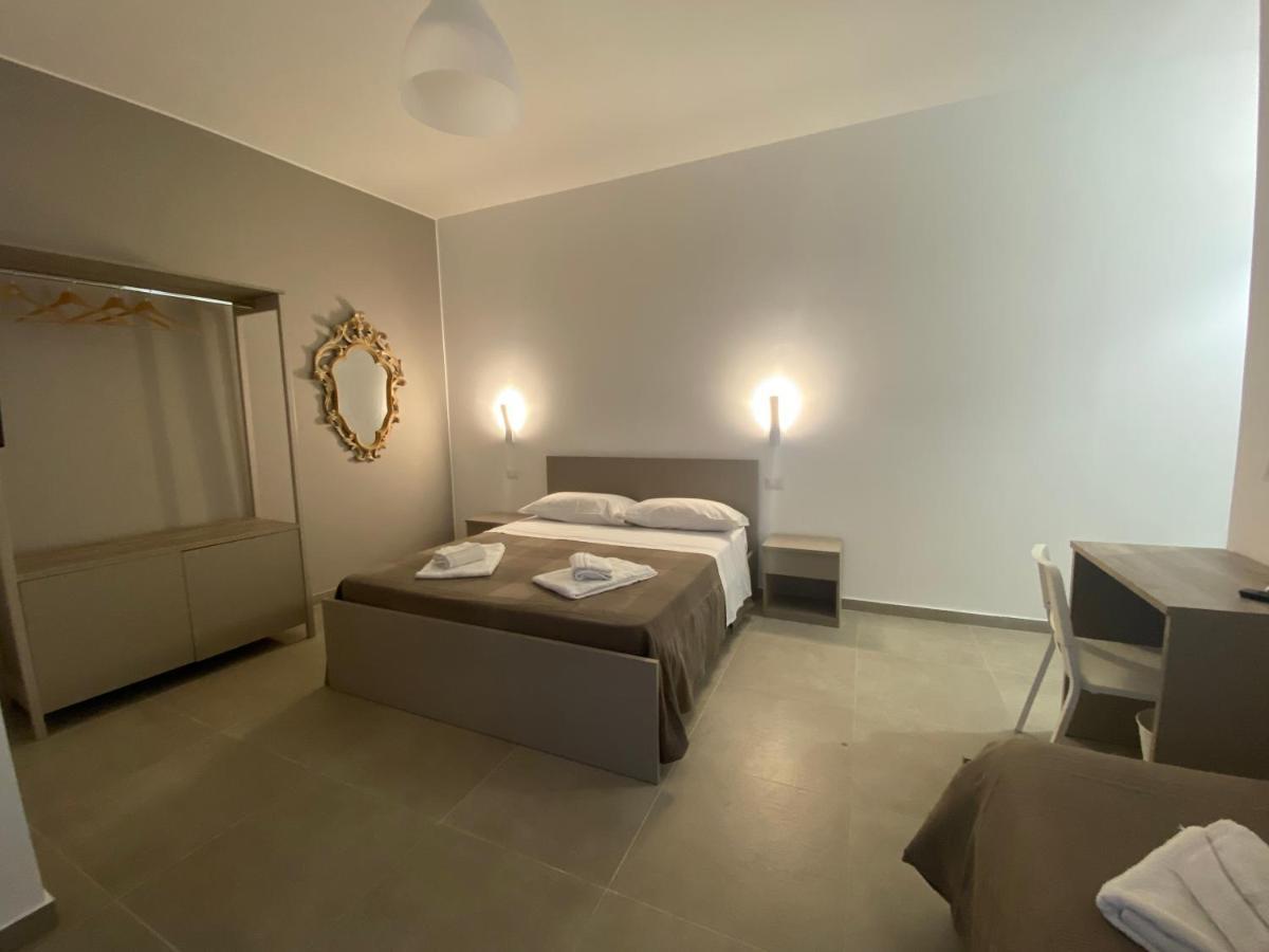Aeroporto Katane Rooms Catánia Buitenkant foto