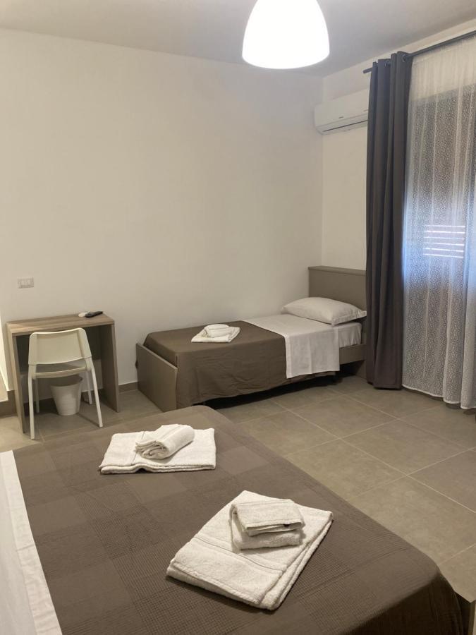 Aeroporto Katane Rooms Catánia Buitenkant foto