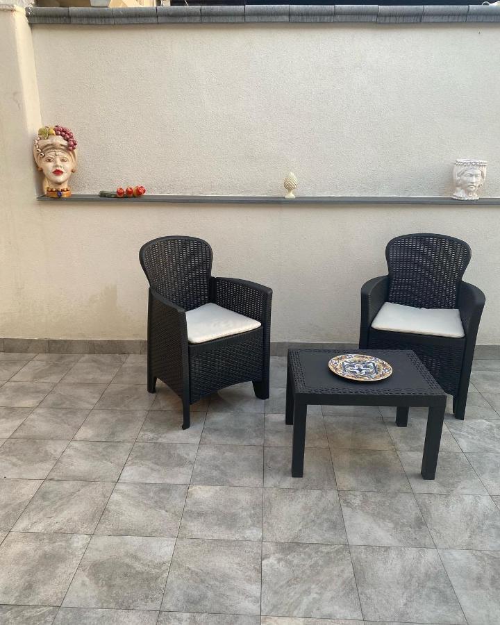 Aeroporto Katane Rooms Catánia Buitenkant foto